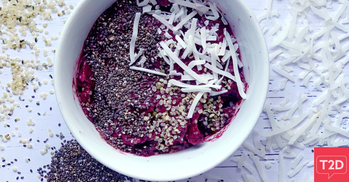Very Berry Tropical Smoothie Bowl Recipe | Type2Diabetes.com