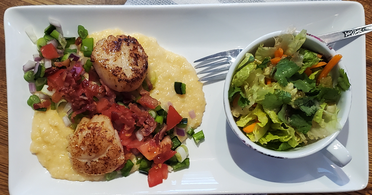 Scallops with Cheesy Cauliflower and Grits Recipe