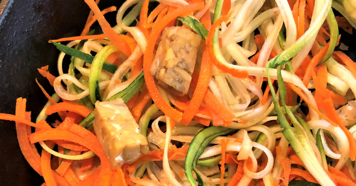 Zoodles with Peanut Sauce & Tempeh Recipe